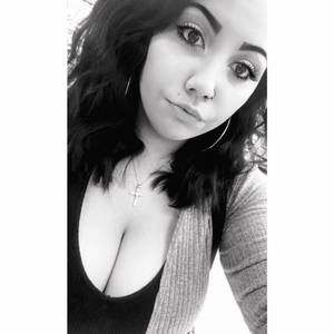 Meet your Posher, Alexis